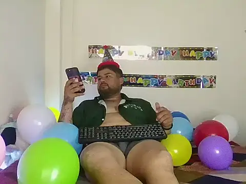 GABRIELGARCIA1313 online show from July 13, 10:12 pm