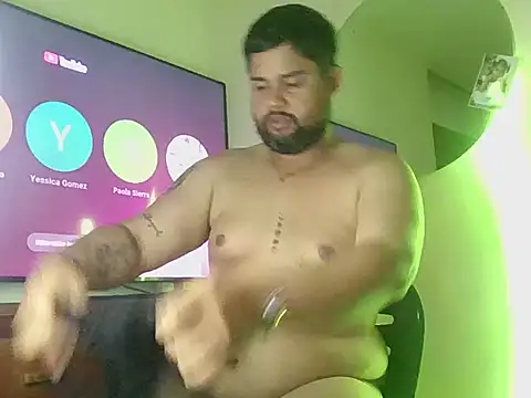 GABRIELGARCIA1313 online show from July 22, 12:24 am