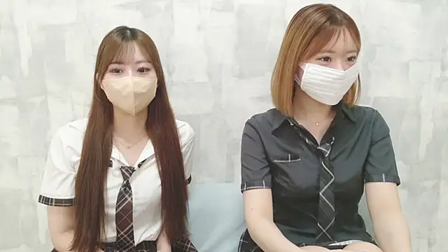 Snapshot of LOVE_MOMO_LOVE chatting on May 14, 12:01 pm LOVE MOMO LOVE online show from May 14, 12:01 pm