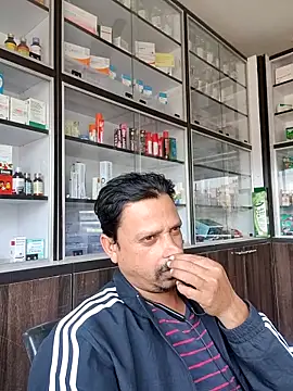 Raj1043 online show from February 8, 9:23 am