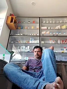 Raj1043 online show from April 7, 6:58 am