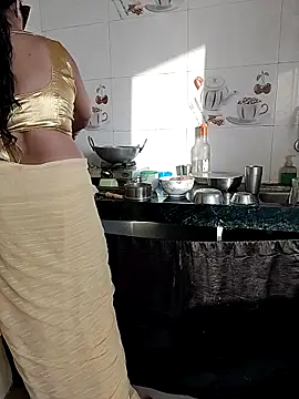 kaamuk shweta online show from March 12, 2:07 am