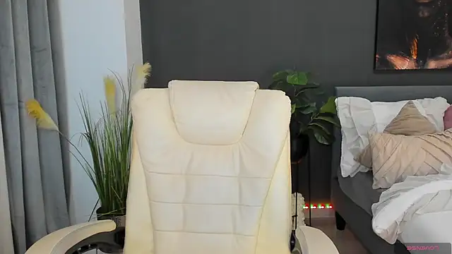Sonia  Rey online show from May 20, 3:18 pm