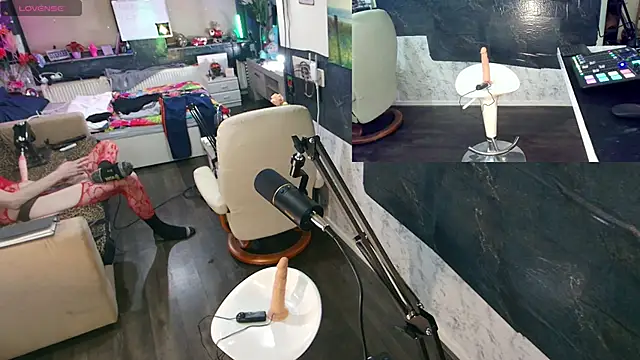 Doggyray44 online show from December 20, 1:25 am