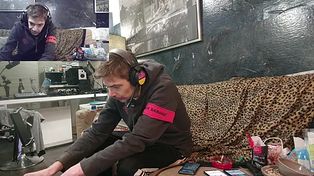 Doggyray44 online show from February 19, 5:38 am