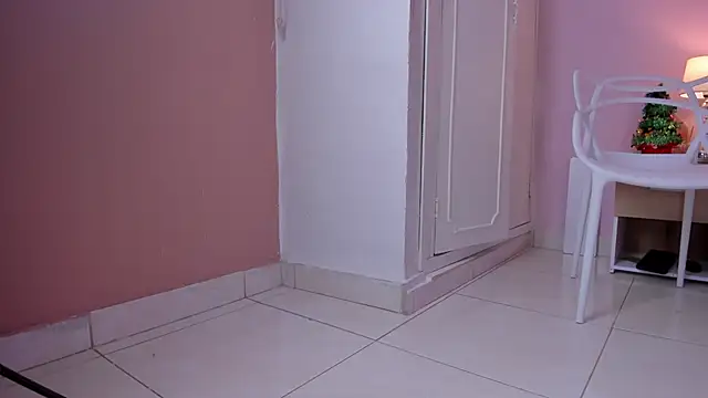  bianca 18 online show from December 11, 2:44 pm