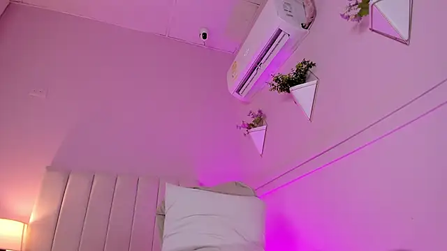  bianca 18 online show from January 28, 5:56 pm