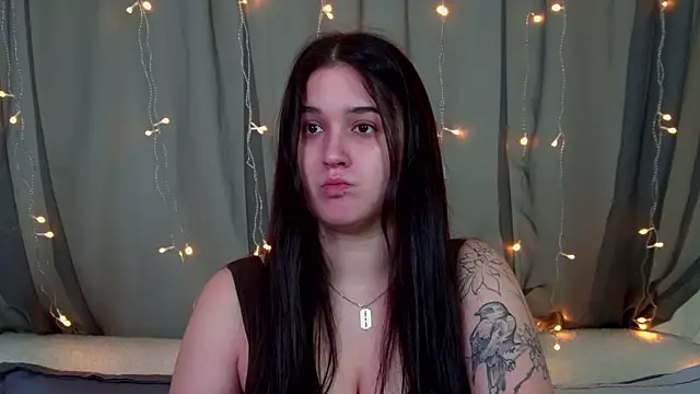 ChristinaMilton online show from November 15, 6:15 pm