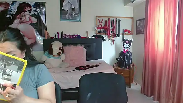 Snapshot of Marilynselxoveanalhard chatting on May 19, 1:50 pm Marilynselxoveanalhard online show from May 19, 1:50 pm