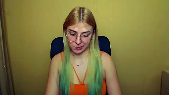 Luna Lush  online show from January 28, 11:28 am