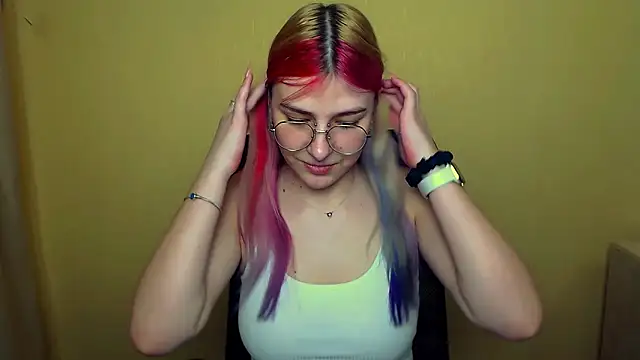 Luna Lush  online show from March 13, 11:41 am