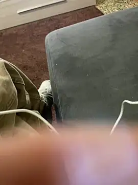 Snapshot of Babyj9898 chatting on April 5, 7:00 pm Babyj9898 online show from April 5, 7:00 pm