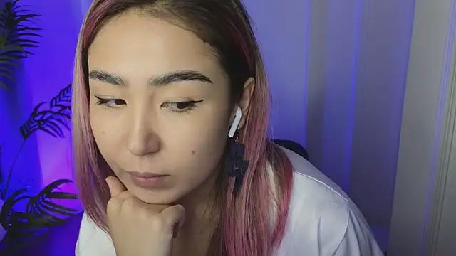 Deiri Delightful online show from December 16, 8:52 am