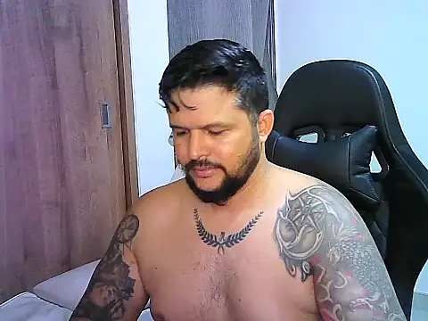 tupapito00 online show from April 7, 11:37 pm