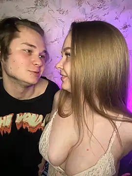 Family-Mm1 online show from February 9, 8:35 pm