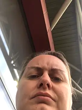 Snapshot of Meliss_Official9 chatting on November 27, 9:55 am Meliss Official9 online show from November 27, 9:55 am