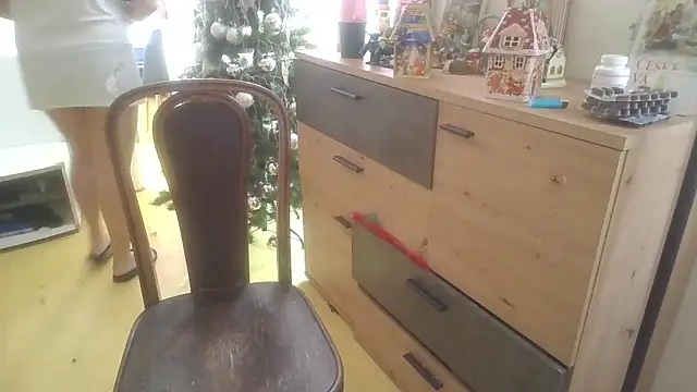 Snapshot of Meliss_Official9 chatting on January 12, 8:52 am Meliss Official9 online show from January 12, 8:52 am