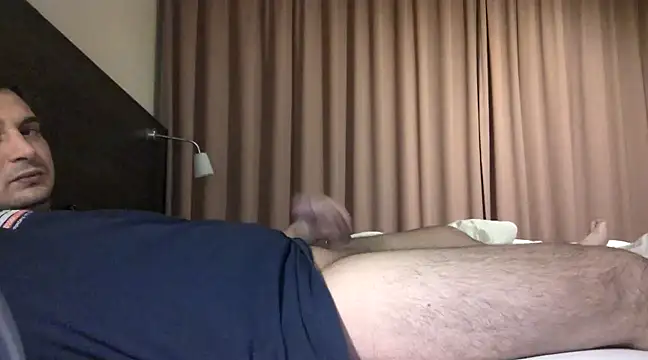 G1D8 online show from December 4, 7:01 pm