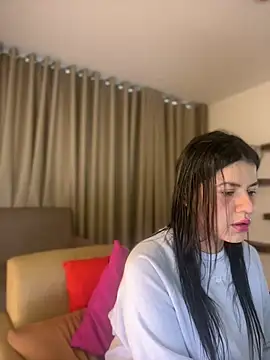 Alice Biel online show from May 20, 1:17 pm