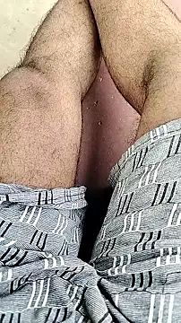 Snapshot of dick_01728 chatting on July 17, 6:42 am dick 01728 online show from July 17, 6:42 am