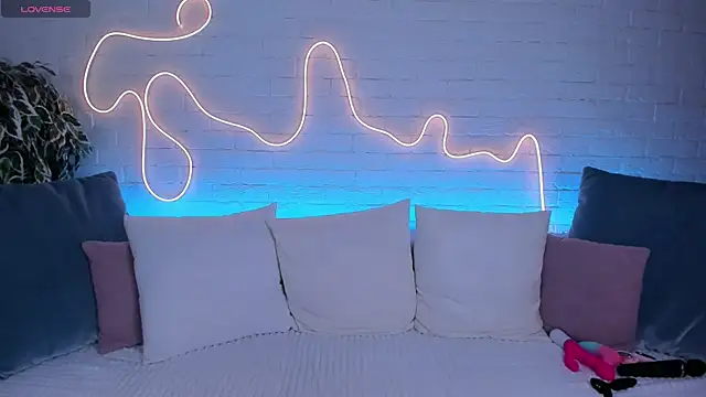 rossy babe  online show from February 5, 6:13 am