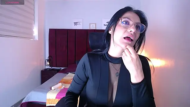 Zuzana21 online show from March 1, 1:07 pm