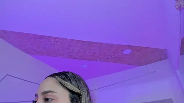 Snapshot of PandoraRider chatting on January 10, 3:03 pm PandoraRider online show from January 10, 3:03 pm