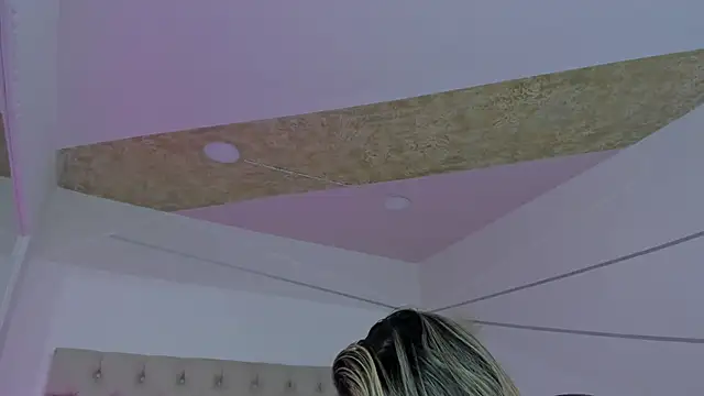 Snapshot of PandoraRider chatting on February 4, 1:39 pm PandoraRider online show from February 4, 1:39 pm