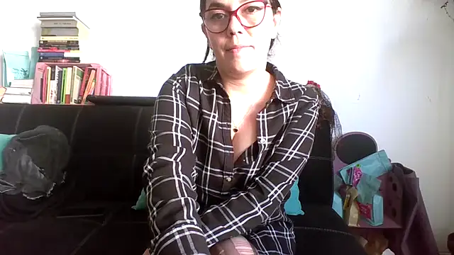 Snapshot of Tiramisu89 chatting on October 29, 6:09 pm Tiramisu89 online show from October 29, 6:09 pm