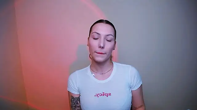 Snapshot of VanessaMay_ chatting on December 24, 9:33 pm VanessaMay online show from December 24, 9:33 pm