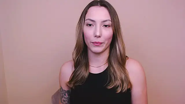 Snapshot of VanessaMay_ chatting on February 6, 8:34 pm VanessaMay online show from February 6, 8:34 pm