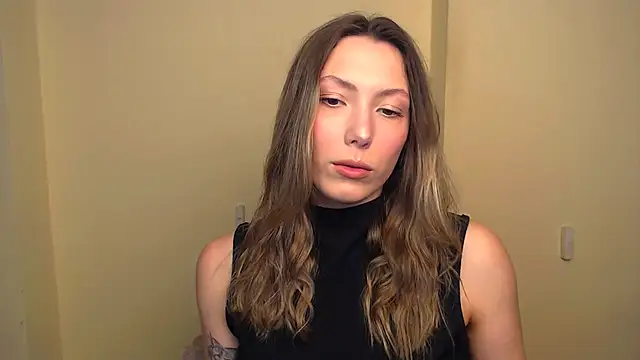 Snapshot of VanessaMay_ chatting on March 5, 7:49 pm VanessaMay online show from March 5, 7:49 pm