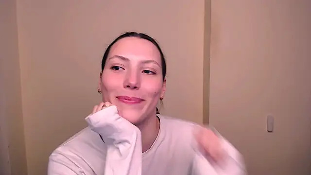 Snapshot of VanessaMay_ chatting on March 9, 10:52 pm VanessaMay online show from March 9, 10:52 pm