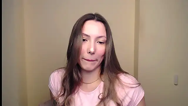 Snapshot of VanessaMay_ chatting on March 11, 9:26 pm VanessaMay online show from March 11, 9:26 pm