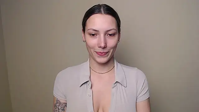 Snapshot of VanessaMay_ chatting on January 14, 5:29 pm VanessaMay online show from January 14, 5:29 pm