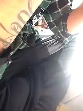 Snapshot of 6MataGarcia chatting on December 10, 10:05 pm 6MataGarcia online show from December 10, 10:05 pm