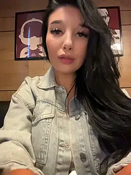 Tisha Busty online show from May 21, 2:02 pm