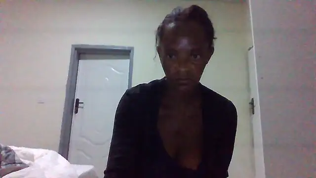 Snapshot of sweets_80 chatting on June 8, 3:29 am sweets 80 online show from June 8, 3:29 am