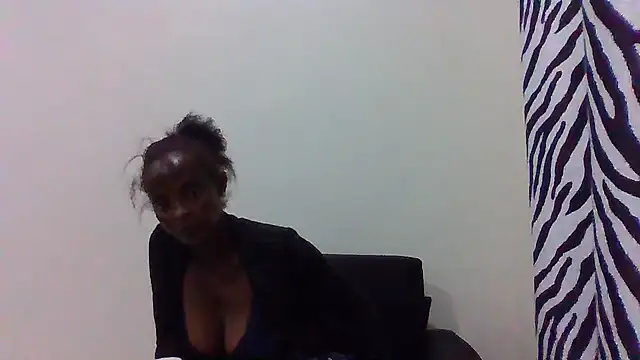 Snapshot of sweets_80 chatting on June 14, 4:42 pm sweets 80 online show from June 14, 4:42 pm