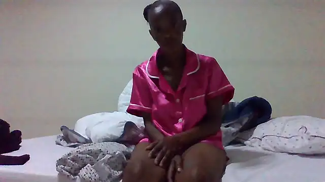 Snapshot of sweets_80 chatting on July 15, 3:01 am sweets 80 online show from July 15, 3:01 am