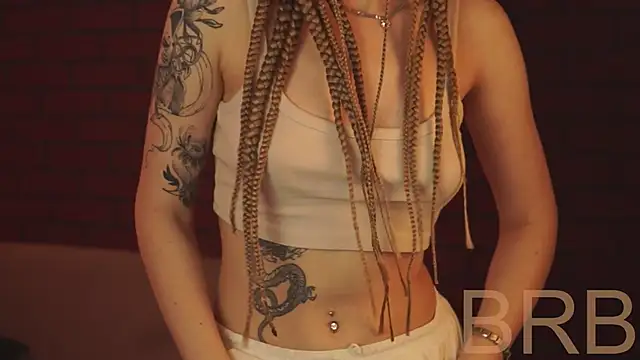 EllieCutes online show from February 9, 11:47 am