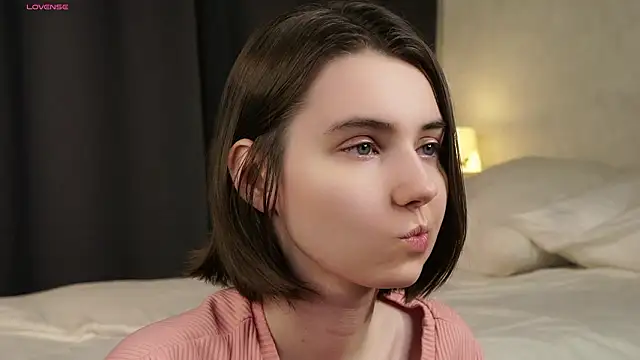 MeghanElson online show from March 27, 2:06 pm