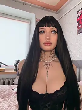 madelinexx online show from June 3, 11:46 am
