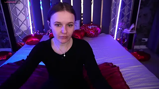 MaribelRiverr  online show from February 21, 6:25 am