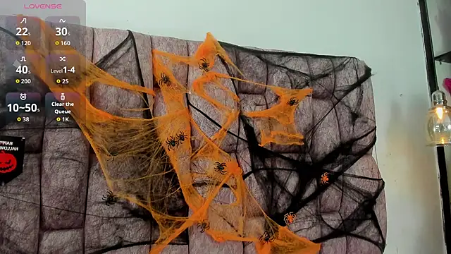 Snapshot of britanny-collyns chatting on October 31, 7:48 pm britanny-collyns online show from October 31, 7:48 pm