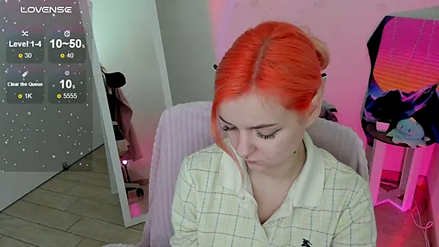 Fire Bestie online show from September 28, 12:32 pm