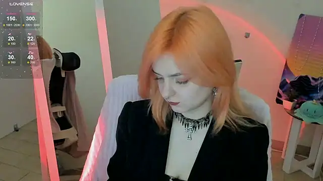 Fire Bestie online show from February 3, 2:11 pm