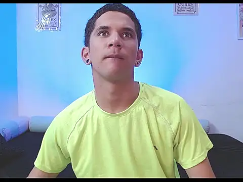 tylor boy online show from May 25, 12:27 am