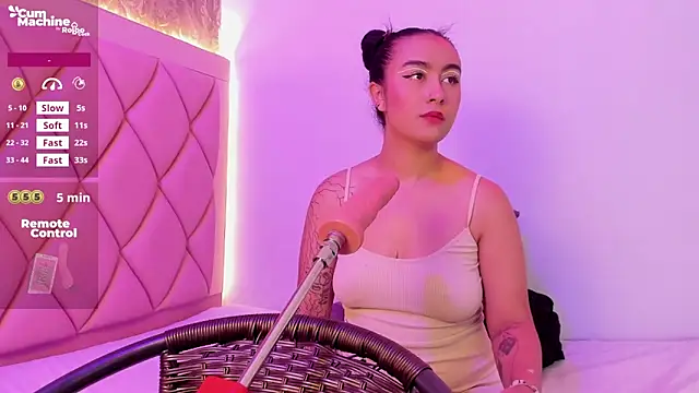 AntonellaQueenn online show from February 7, 11:25 am