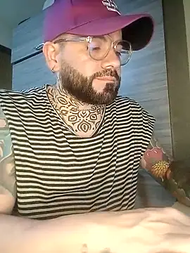 Samuel-334 online show from May 12, 4:53 am